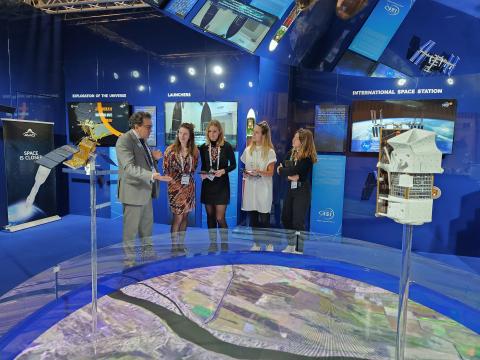 Le directeur juridique de l'Agence spatiale européenne explique les performances des satellites de télédétection radars et optiques