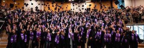 Photo d'une cérémonie de remise de diplômes
